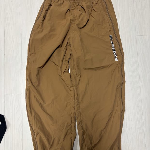 슈프림 M사이즈 바지