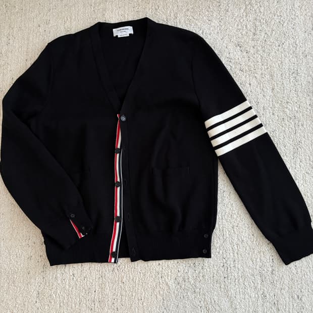 톰브라운 가디건 4사이즈