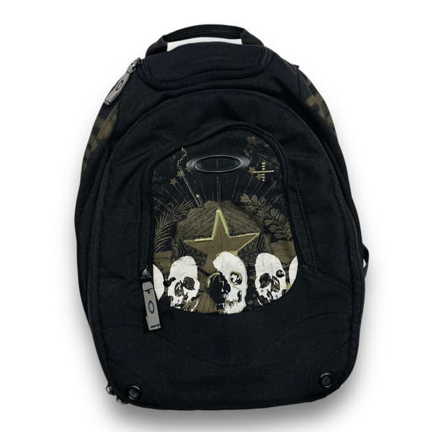 오클리 고무 아이콘 스컬 프린팅 다크 백팩