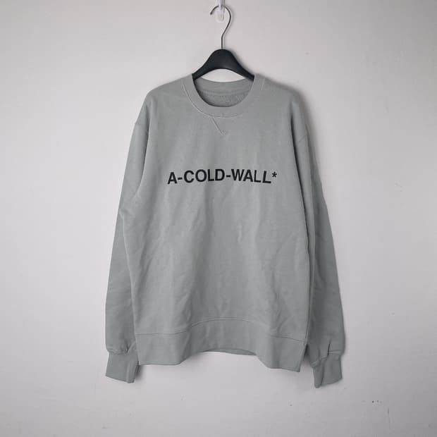 (정품/새상품) 어콜드월 그레이 에센셜 로고 맨투맨