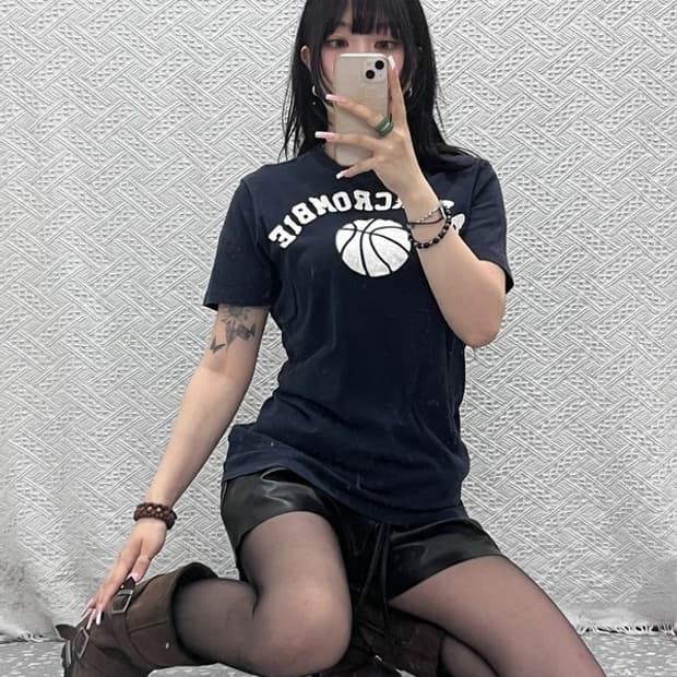 아베크롬비 올드스쿨 레트로 빈티지 아치로고 반팔티 M C12237