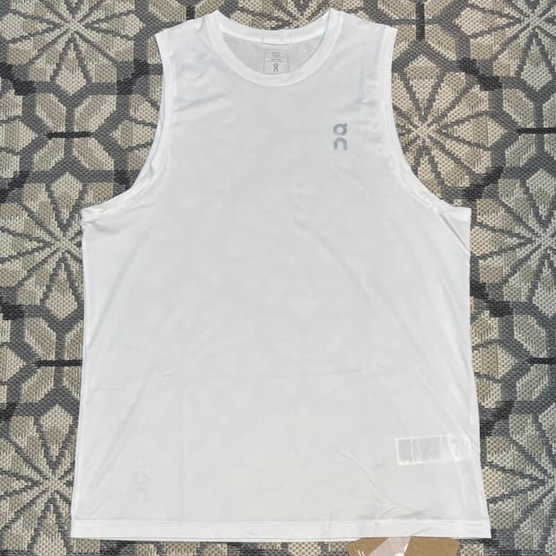 (M) 온 러닝 코어 탱크 화이트