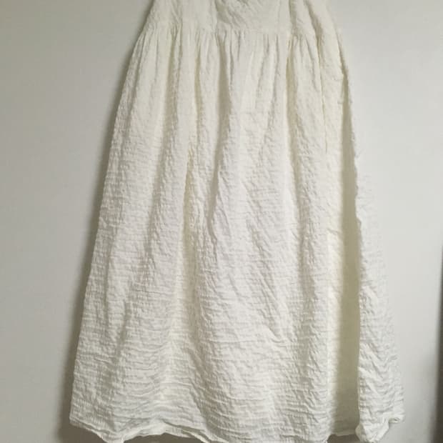 유니클로 시어서커볼륨 롱스커트