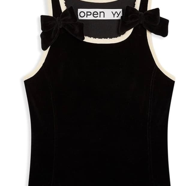 OPEN YY 벨벳리본탑