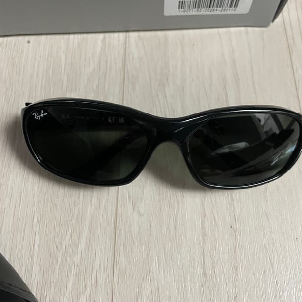 레이벤 대디오 선글라스 상태좋음 (풀셋)