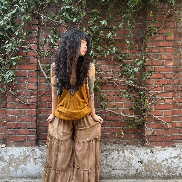 브라운 타이다이 패턴 와이드 팬츠