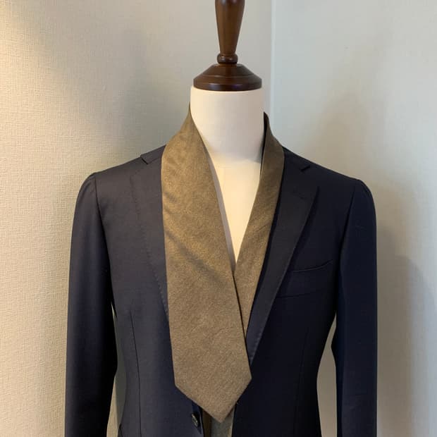 버버리(BURBERRY) 레지멘탈 브라운 클래식 명품넥타이 A+ 정장수트