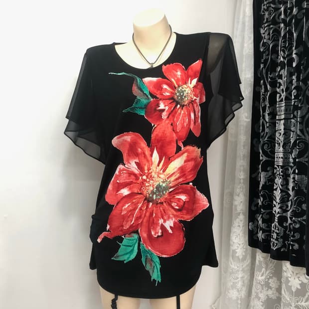 black flower watercolor drawing top
