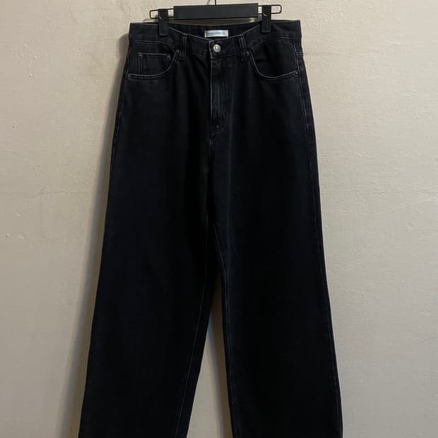 로우클래식 블랙 데님 팬츠