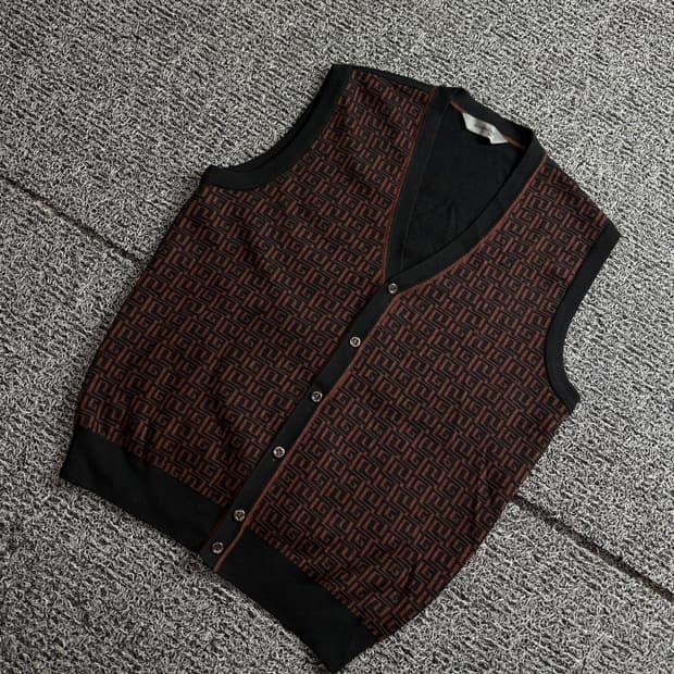 90s 지방시 아카이브 멀티 패턴 니트 베스트 2606