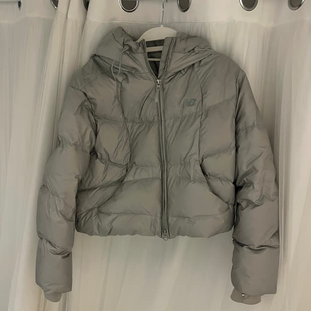 뉴발란스 실버패딩