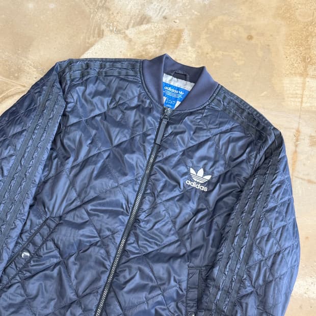 L 아디다스 삼선 네이비 퀄팅 자켓