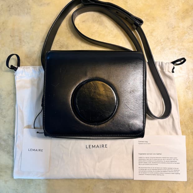 르메르 카메라 백 블랙