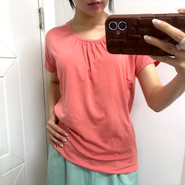 vintage coral t