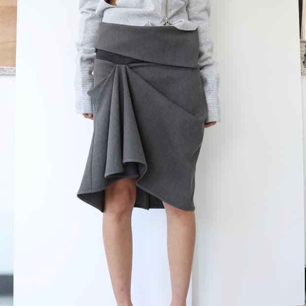 ULIKA SANCTUS BRACE UNBALANCE SKIRT