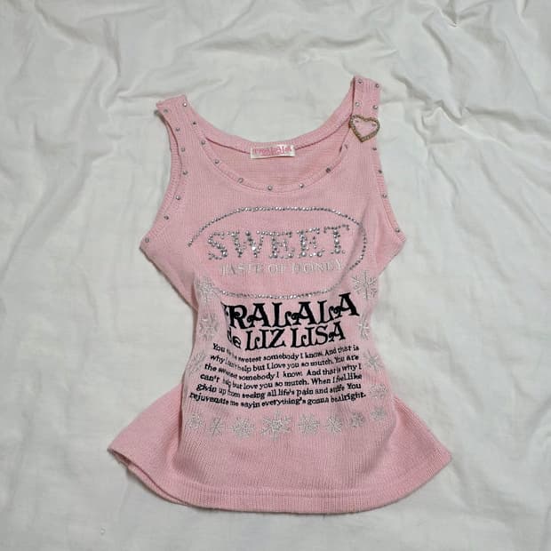 트랄라라 tralala 눈꽃 하트 큐빅 나시 딸기우유 히메갸루