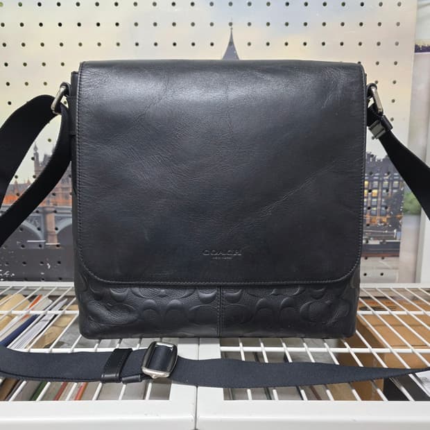 코치 남성 크로스백 메신저백  BF35