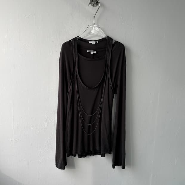 제이디드 런던 더블 레이어드 체인 롱슬리브 