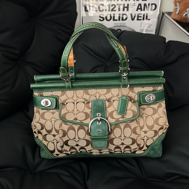 코치 소호 보클 토트백