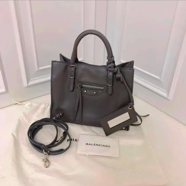 발렌시아가 네오 클래식 미니 가방 a4 정품