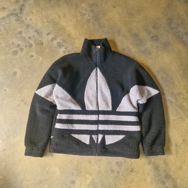 아디다스 빅로고 파이어버드 뽀글이 플리스 점퍼