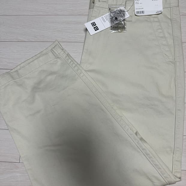 [새상품] 유니클로 U 와이드핏 치노팬츠 