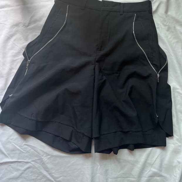 꼼데가르송 옴므 플러스 반바지 xs 사이즈