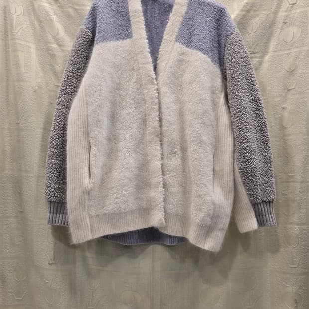 시슬리 앙고라 부클 니트 가디건 프리사이즈 