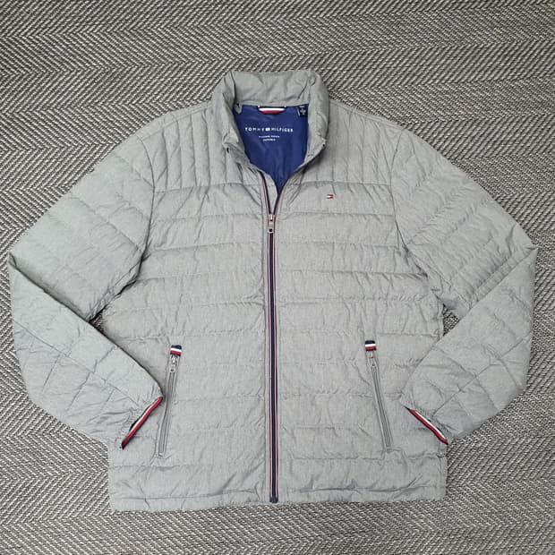 타미힐피거 오리털 경량패딩 남자105~110