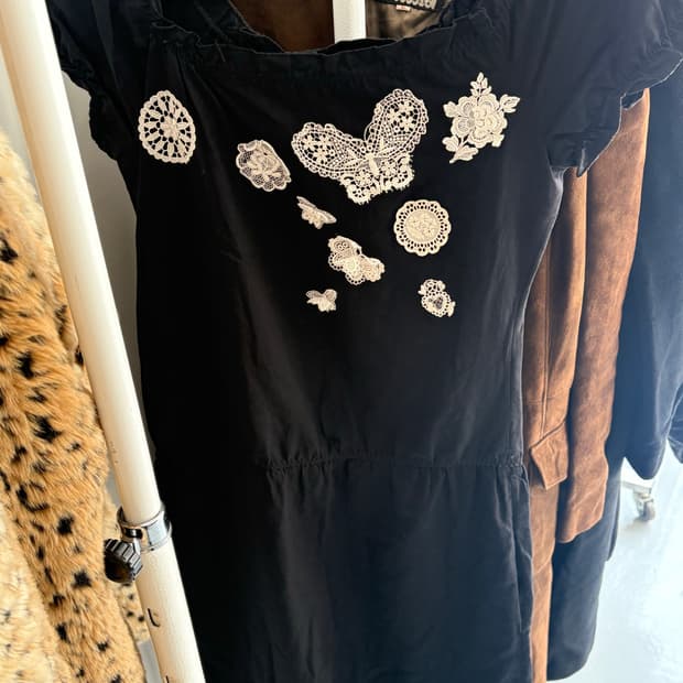 모스키노 레이스포인트 미디원피스