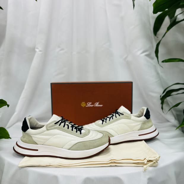 [정품] 로로 피아나 위켄드 워크 스니커즈 42사이즈