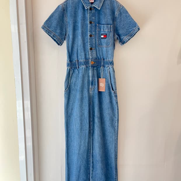 [XS] 타미 진스(Tommy Jeans) 로고 패치 데님 점프수트