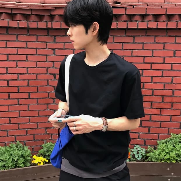 Line layered short sleeve BLACK