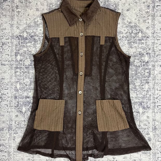 00‘s grunge mesh vest