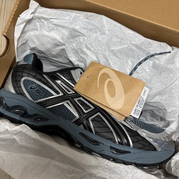 [285] 아식스 젤 님버스 10.1 그래파이트 그레이