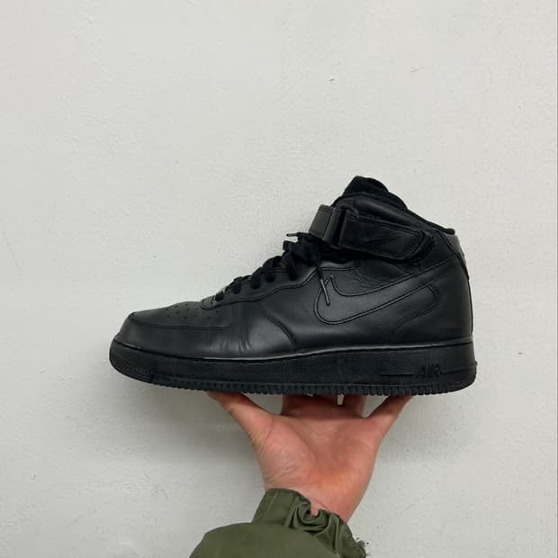 나이키 에어포스1 미드 올블랙 280