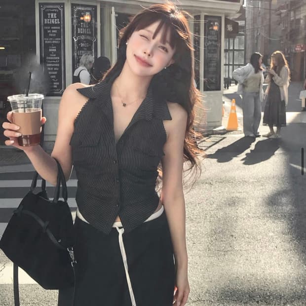 새상품 클라우드이모션 스트라이프 백트임 홀터넥