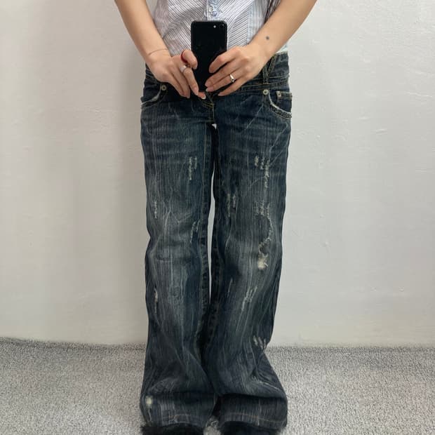 로우라이즈 워싱 데님 팬츠