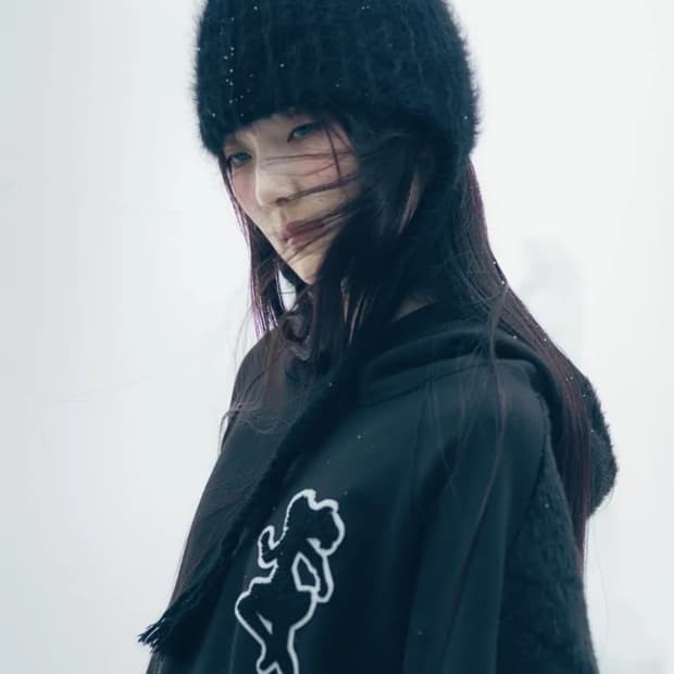 오호스 더블 스트랩 비니 Double Strap Angora Beanie