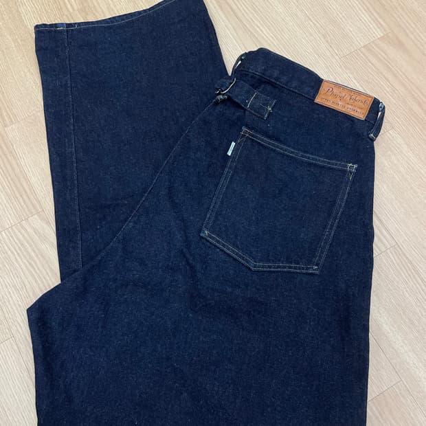 피그벨 PM-301 인디고 클래식 와이드 데님 36 사이즈 팝니다.
