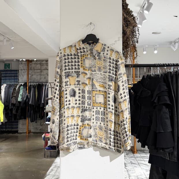 버버리 아이보리 옐로우 프린팅 셔츠 