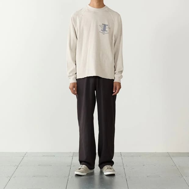 REMI RELIEF 래글런 롱슬리브티 오트밀 Lsize