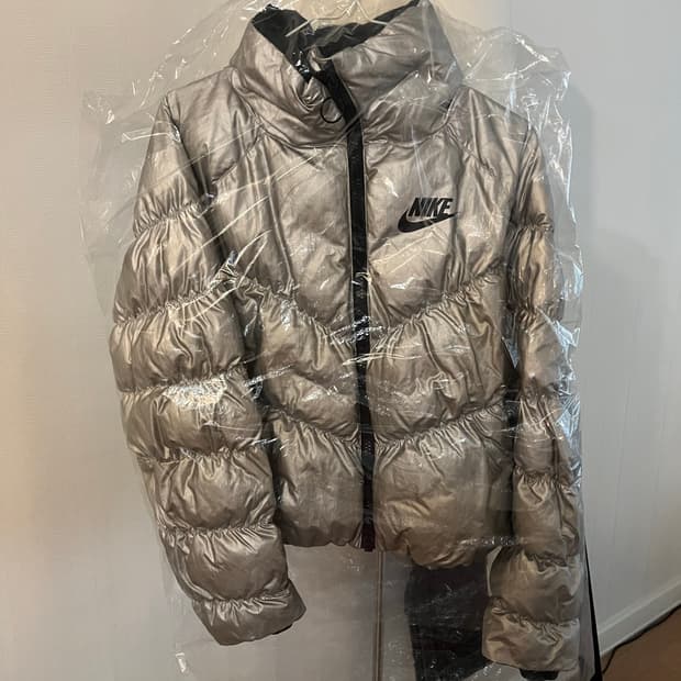 nike 나이키 실버 숏 패딩