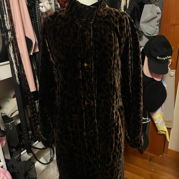 호피 벨벳 롱코트