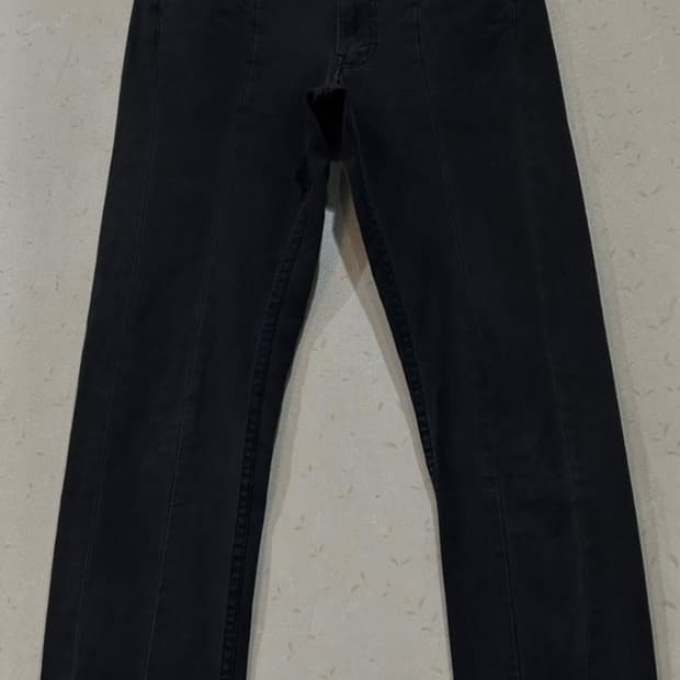 준야와타나베 리바이스 프론트 센터 절개 팬츠