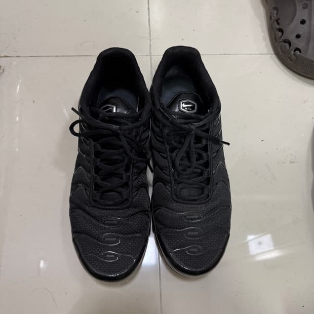 에어맥스 플러스 트리플블랙