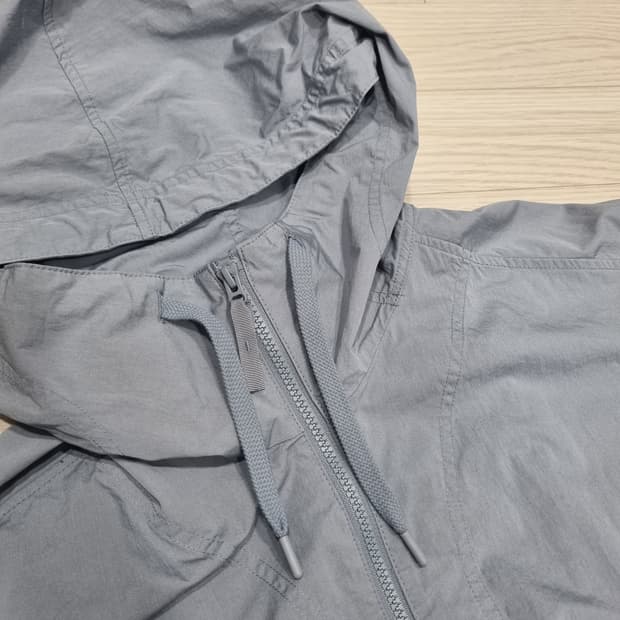 유니클로 U 후드 블루종 바람막이 L