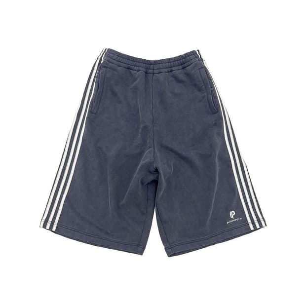 Pioneers baggy sweat shorts L
