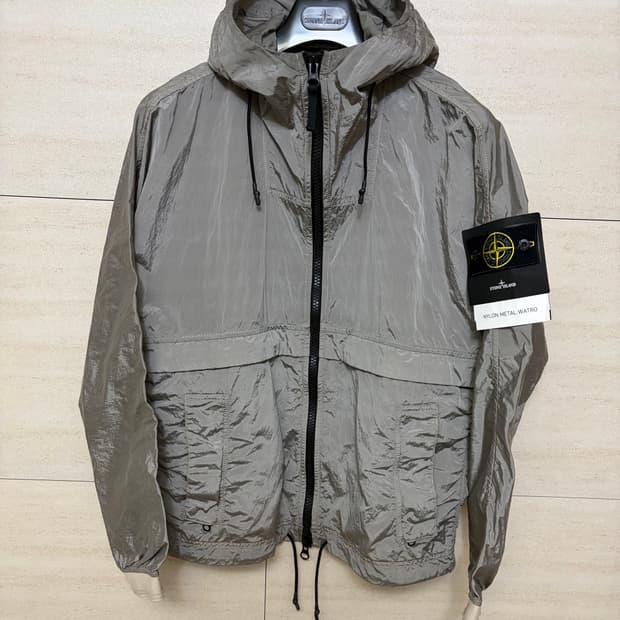 스톤아일랜드 나일론메탈 와트로 자켓