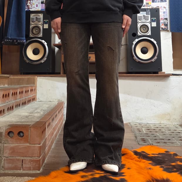 빈티지 샌드워싱 데미지 그레이 부츠컷 팬츠